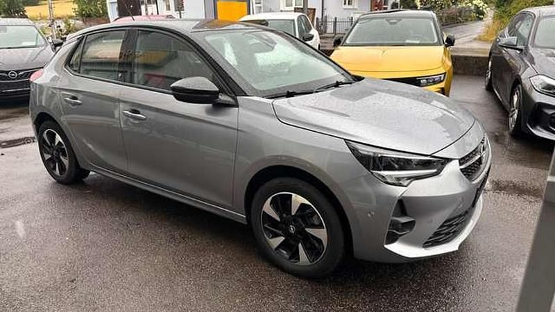 Quarz grau Gebraucht 2023 Opel Corsa-e Kleinwagen | 17.900 € (Guter Preis) - Bild 1/3
