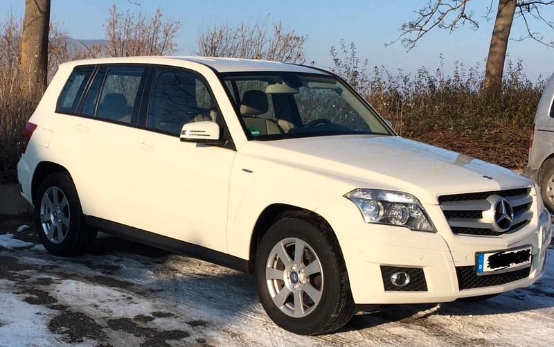 Weiß Gebraucht 2011 Mercedes GLK220 SUV | 10.500 € (Guter Preis) - Bild 1/4