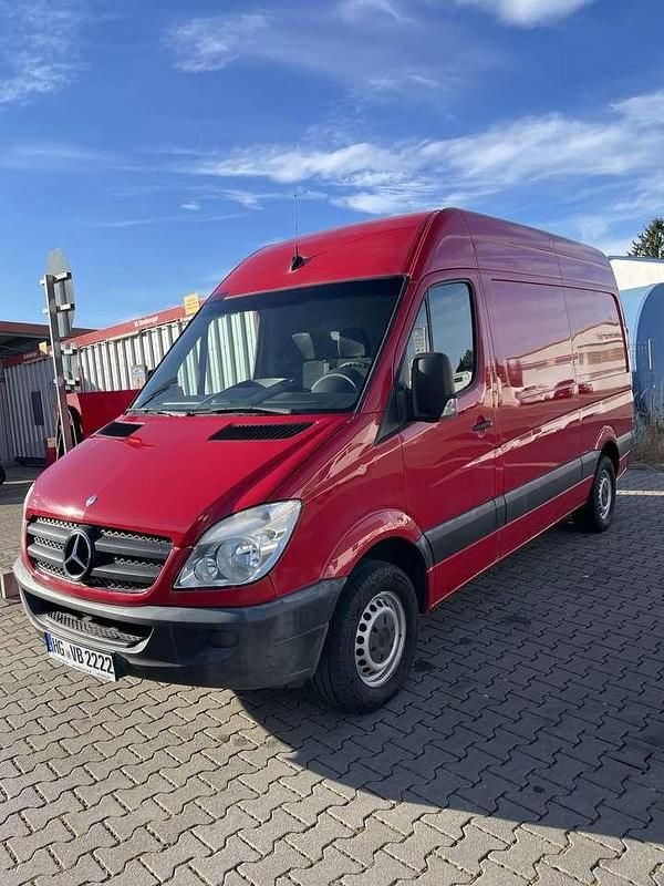 Rot Gebraucht 2008 Mercedes 316 Van | 12.900 € - Bild 1/4