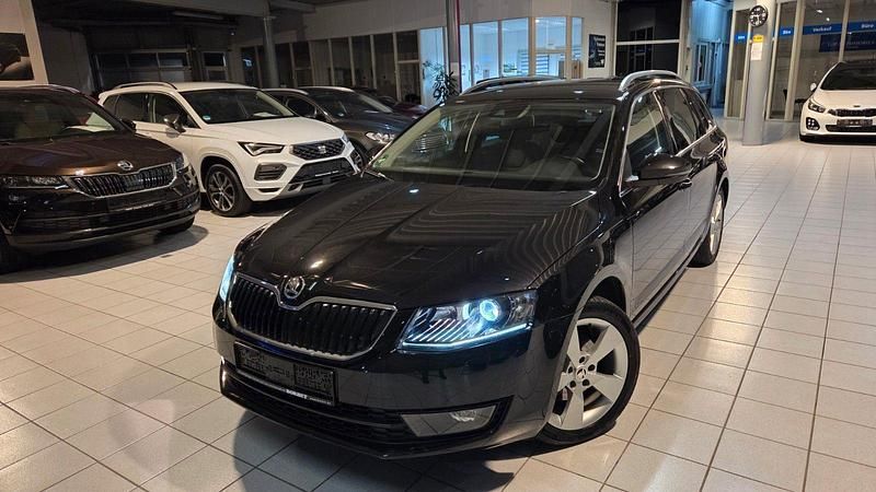 Schwarz Gebraucht 2016 Skoda Octavia Style Kombi | 15.800 € (Fairer Preis) - Bild 1/4