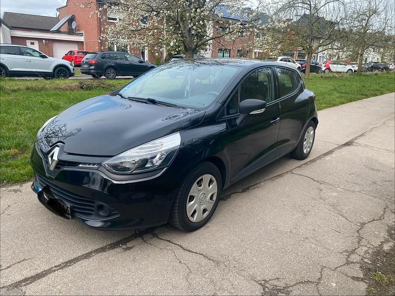 Gebraucht Renault Clio IV Life 75 PS (55 kW) 2016 Schwarz Kleinwagen