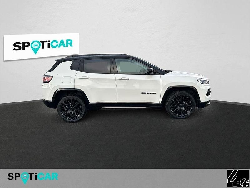 Second-hand Jeep Compass 131 CP (96 kW) 2023 Alb SUV
