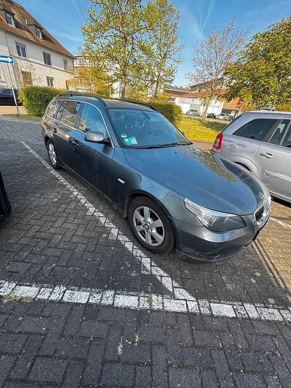 Grau Gebraucht 2005 BMW 525 Kombi | 1.790 € (Superpreis) - Bild 1/4