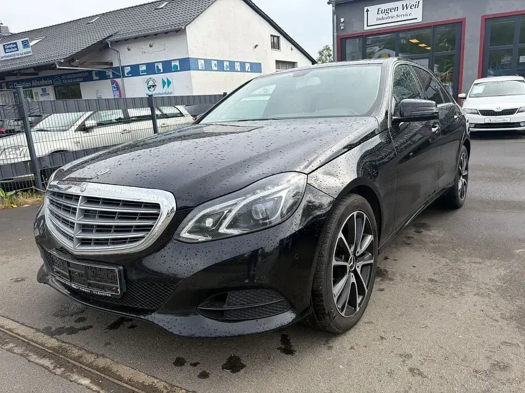 Gebraucht Mercedes E350 252 PS (185 kW) 2014 Schwarz Limousine