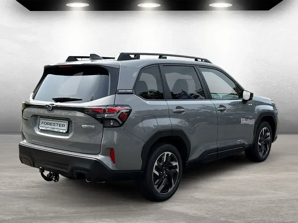 Neu Subaru Forester Exclusive+ 136 PS (100 kW) 2026 Grau SUV