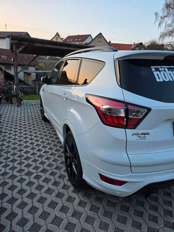 Gebraucht Ford Kuga ST-Line 242 PS (177 kW) 2018 Weiß SUV