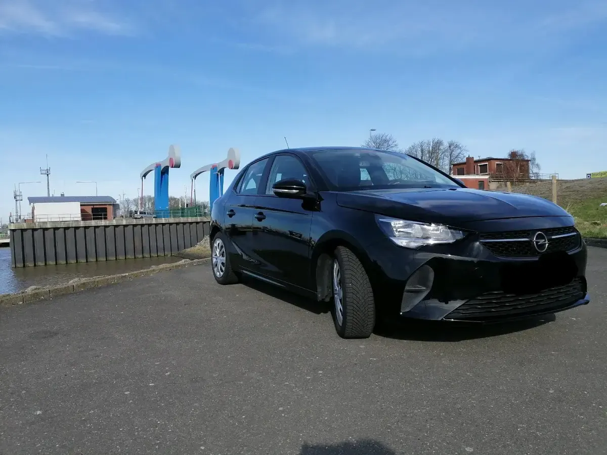 Usata Opel Corsa Elegance 101 CV (74 kW) 2022 Nero Utilitaria