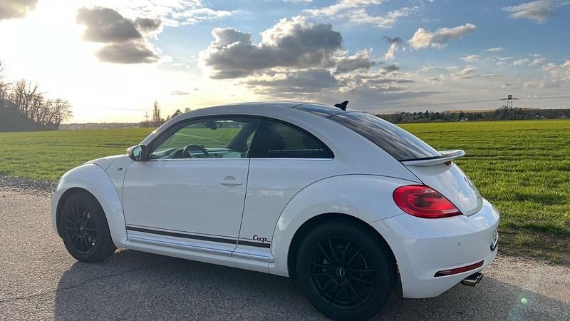 Gebraucht VW Beetle Cup 160 PS (117 kW) 2014 Weiß Kleinwagen