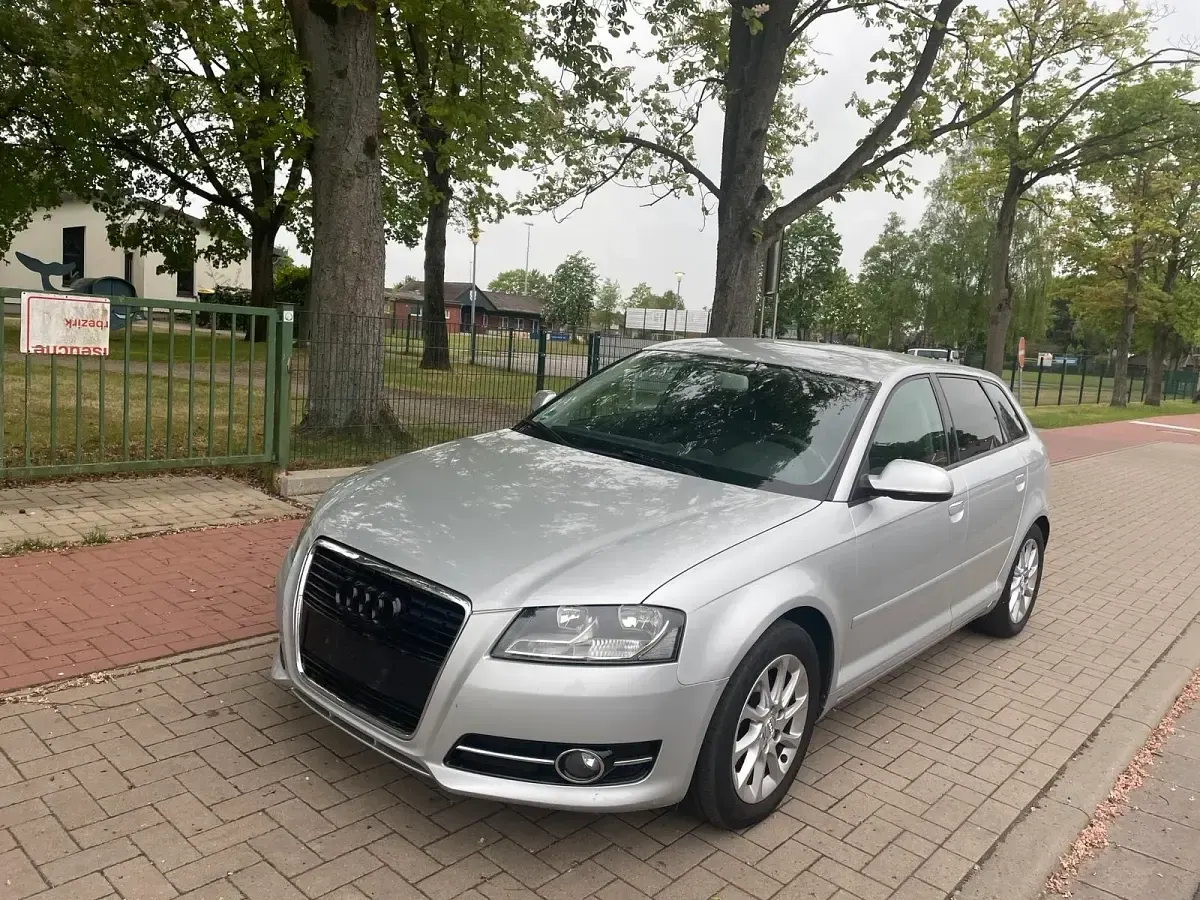 Second-hand Audi A3 125 CP (91 kW) 2011 Argintiu Hatchback