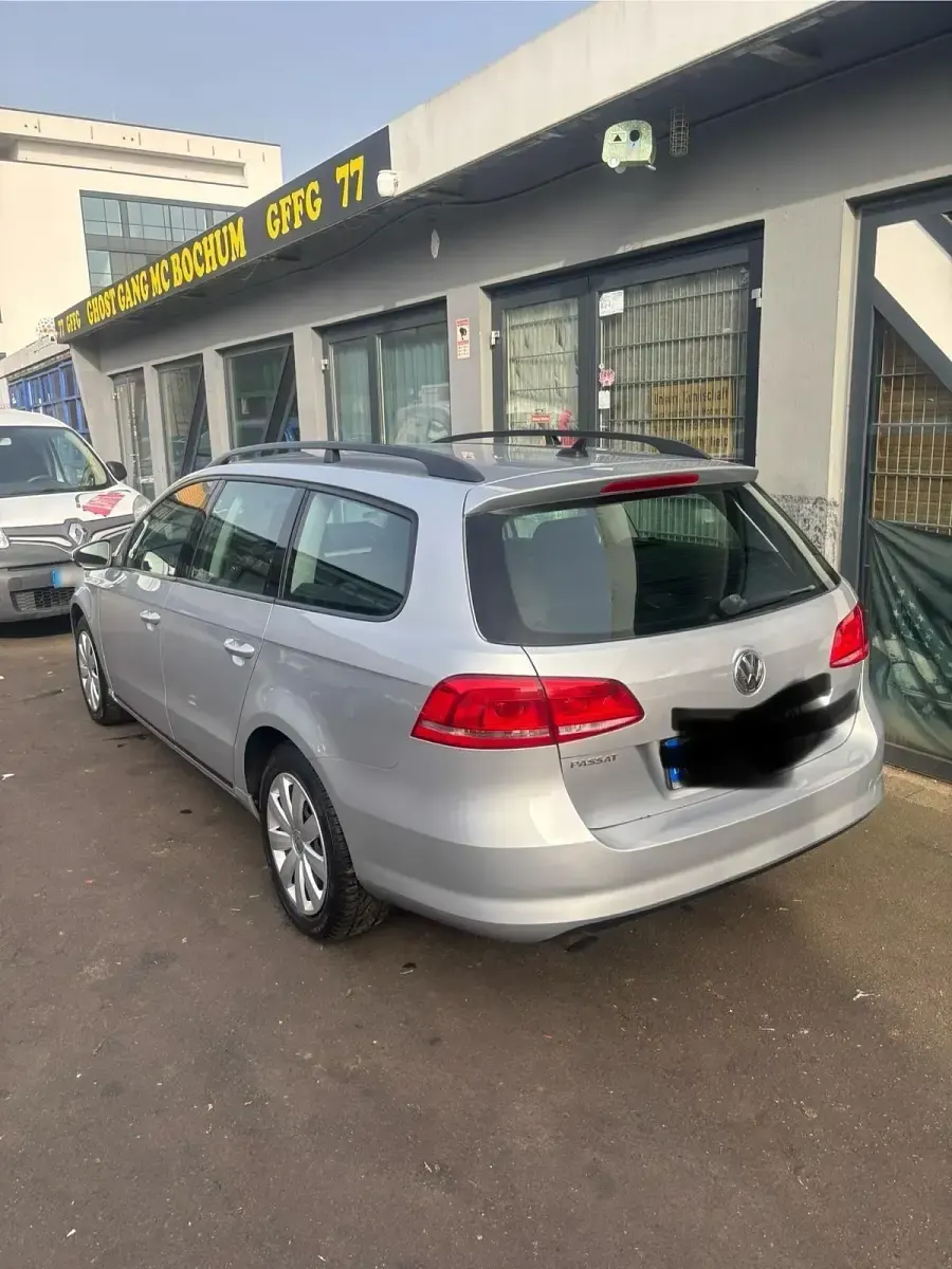 Usata VW Passat 122 CV (89 kW) 2011 Grigio Station wagon