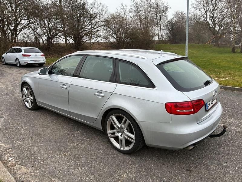 Gebraucht Audi A4 S-Line 170 PS (125 kW) 2012 Silber Kombi