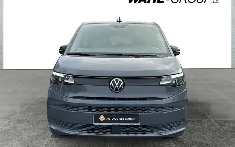 Używany VW Multivan Basis 150 KM (110 kW) 2023 Szary Minivan