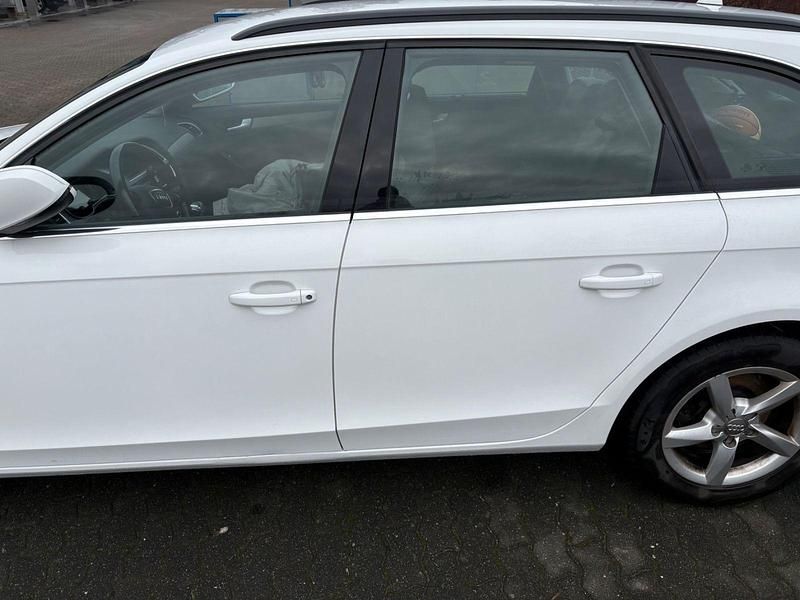 Gebraucht Audi A4 Ambiente 170 PS (125 kW) 2013 Weiß Kombi