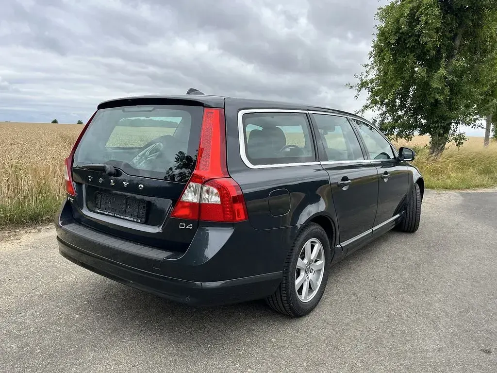 Gebraucht Volvo V70 163 PS (119 kW) 2012 Schwarz Kombi
