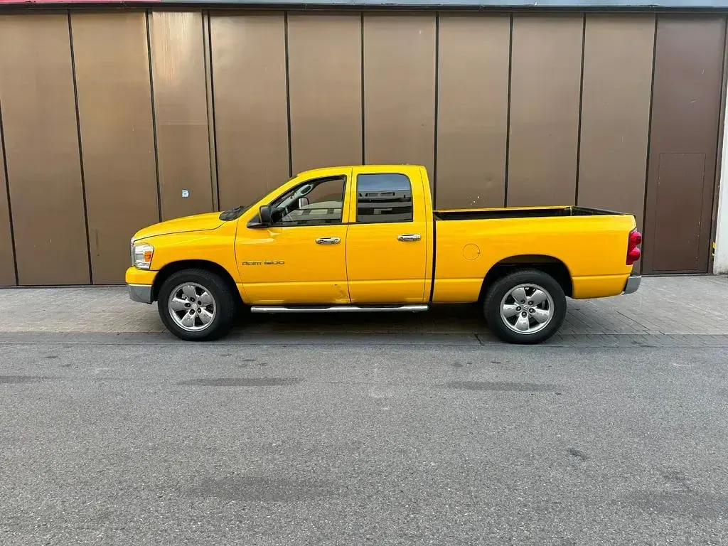 Gebraucht Dodge Ram 336 PS (247 kW) 2007 Gelb Pickup