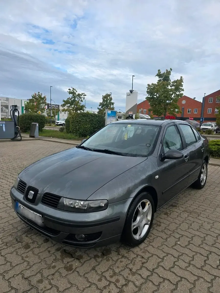 Usata Seat Toledo 105 CV (77 kW) 2004 Andere farben Berlina