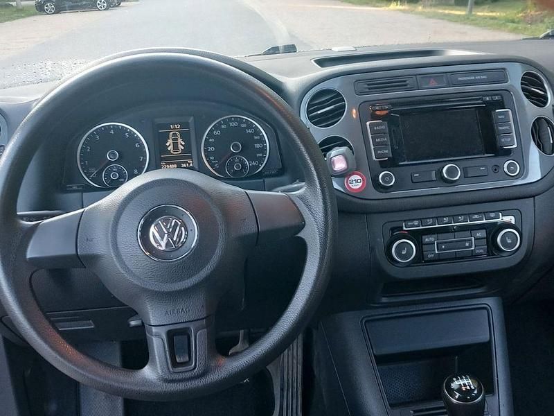 Schwarz Gebraucht 2012 VW Tiguan Trendline SUV | 5.400 € (Guter Preis) - Bild 1/4