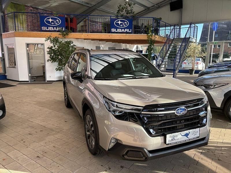 Neu Subaru Forester Platinum 136 PS (100 kW) 2026 Silber SUV