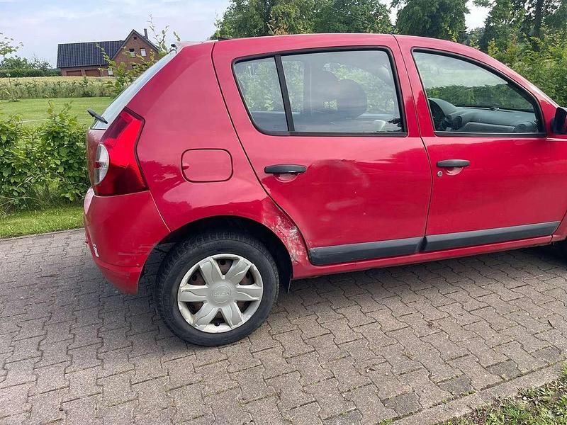 Gebraucht Dacia Sandero 75 PS (55 kW) 2010 Rot Kleinwagen