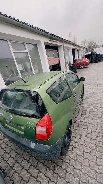 Gebraucht Citroën C2 60 PS (44 kW) 2003 Grün Kleinwagen
