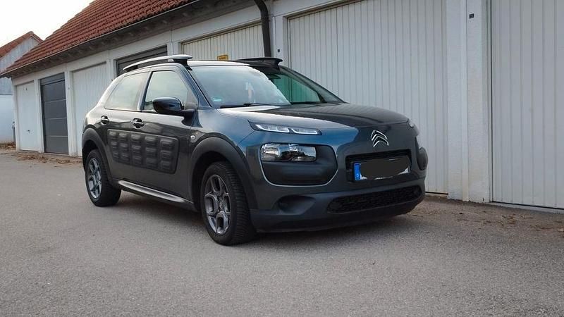 Gebraucht Citroën C4 Feel 82 PS (60 kW) 2017 Grau Limousine