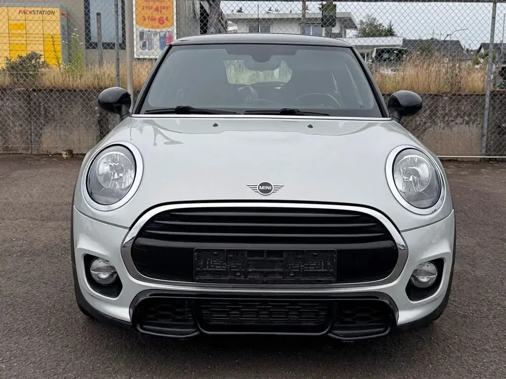 Gebraucht Mini John Cooper Works 136 PS (100 kW) 2019 Silber Kleinwagen