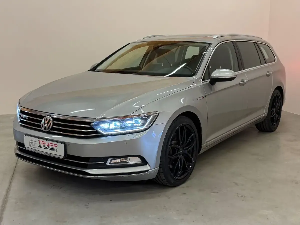 Gebraucht VW Passat 239 PS (175 kW) 2016 Silber Kombi