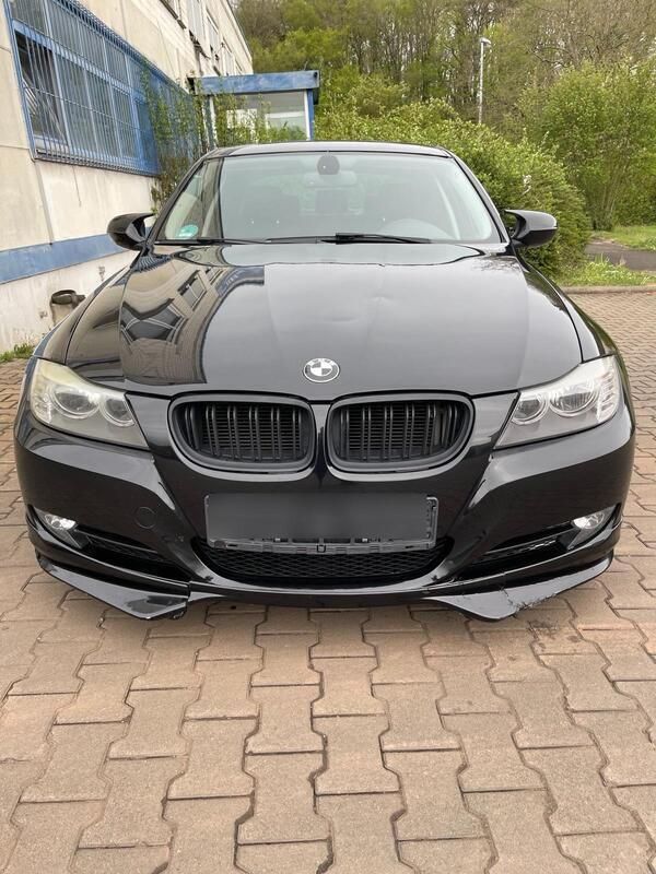 Schwarz Gebraucht 2010 BMW 318 Limousine | 1.999 € (Superpreis) - Bild 1/4