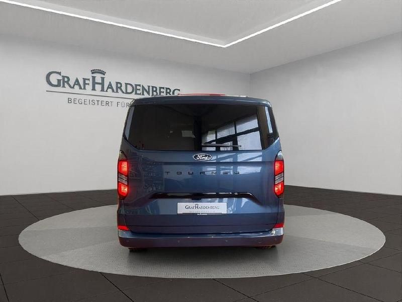 Gebraucht Ford Tourneo Titanium 150 PS (110 kW) 2024 Blau Van / Kleinbus