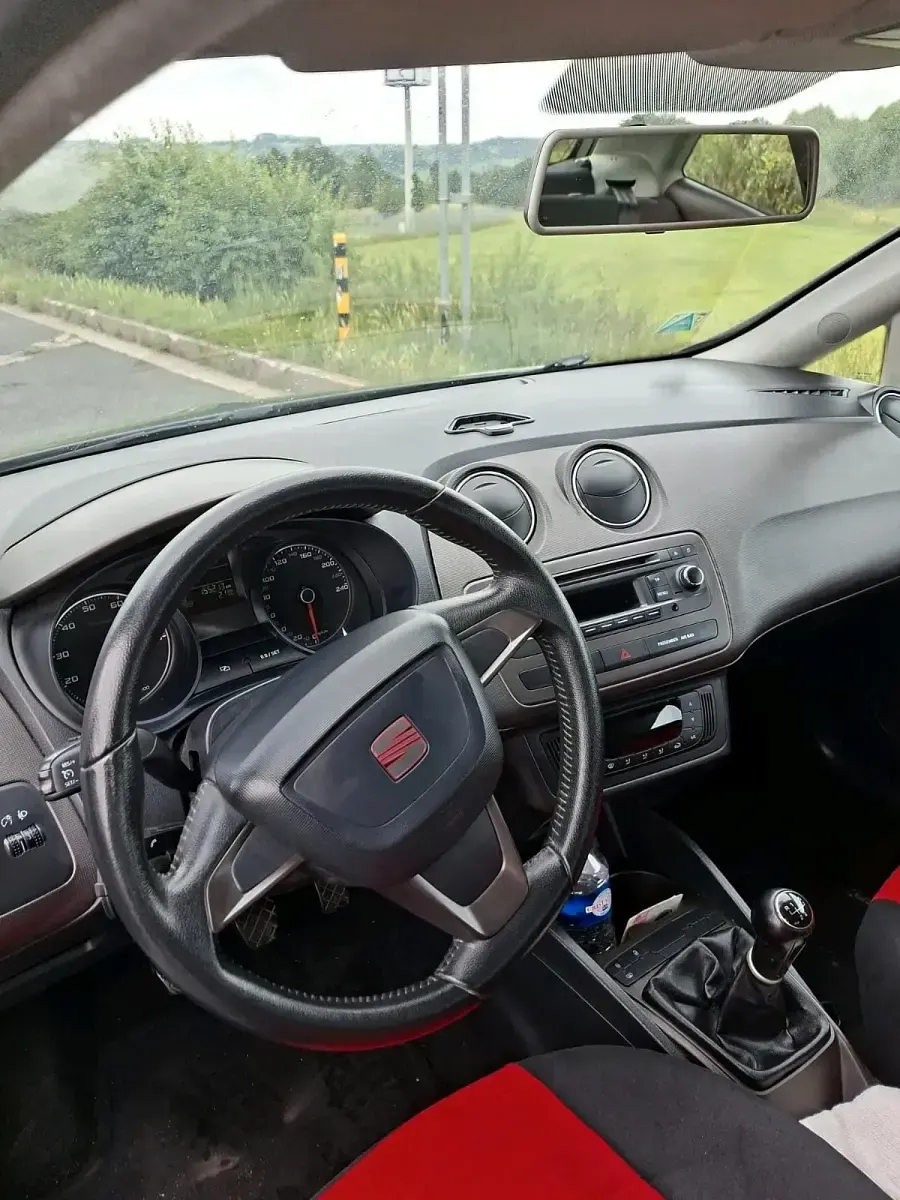 Gebraucht Seat Ibiza 90 PS (66 kW) 2013 Schwarz Limousine