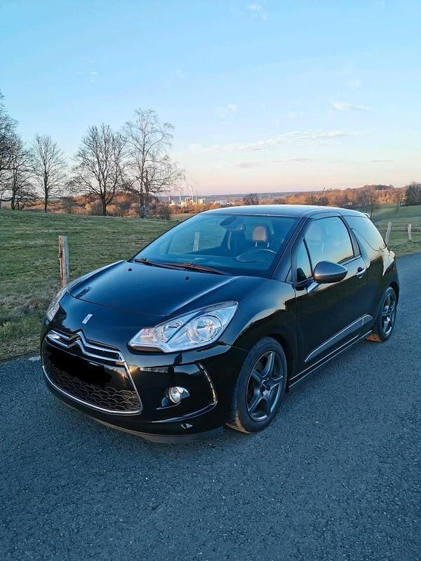 Gebraucht Citroën DS3 Sport Chic 156 PS (114 kW) 2014 Schwarz Kleinwagen