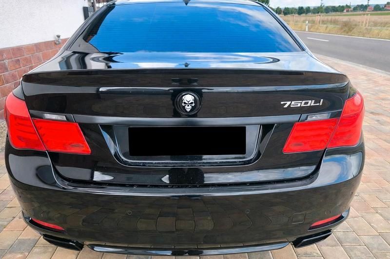 Gebraucht BMW 750L 404 PS (297 kW) 2009 Schwarz Limousine