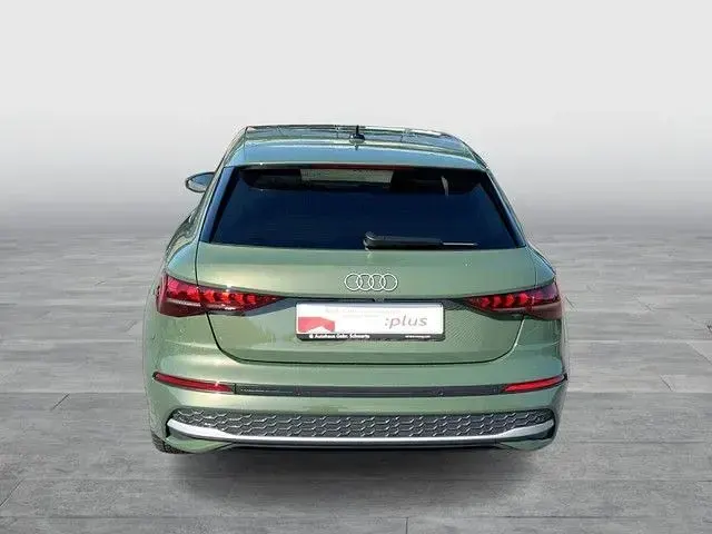 Gebraucht Audi A3 Advanced 150 PS (110 kW) 2025 Distriktgrün metallic Limousine