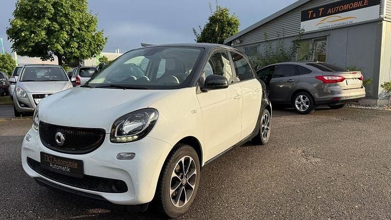 Schwarz Gebraucht 2015 Smart ForFour Passion Limousine | 9.790 € (Etwas zu teuer) - Bild 1/4