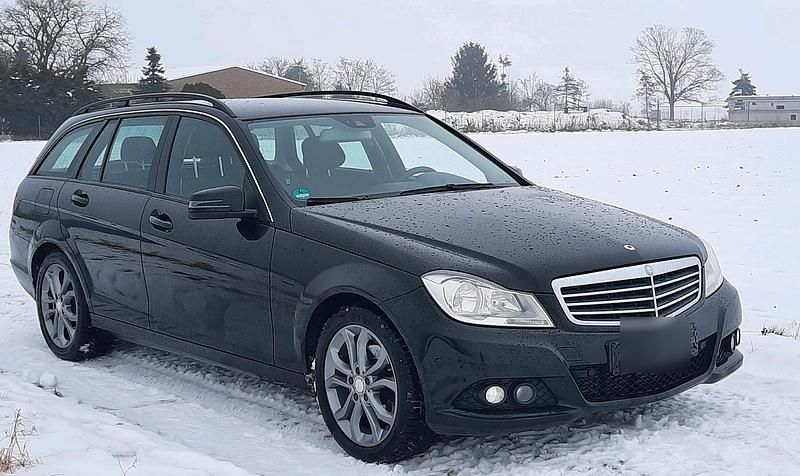 Gebraucht Mercedes C220 170 PS (125 kW) 2013 Schwarz Kombi