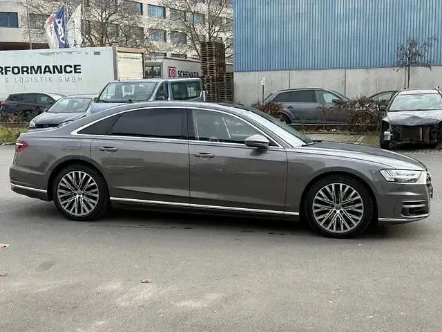 Usata Audi A8 Advanced 286 CV (210 kW) 2019 Grigio Berlina