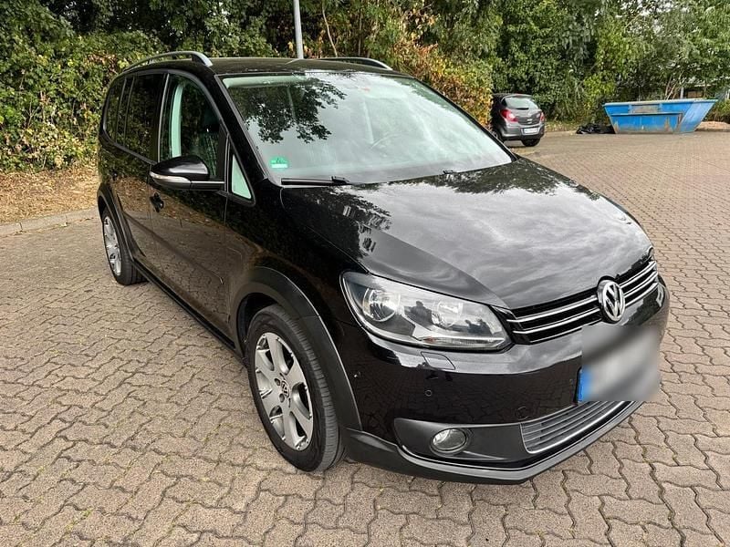 Schwarz Gebraucht 2012 VW Touran Van / Kleinbus | 6.999 € (Fairer Preis) - Bild 1/4