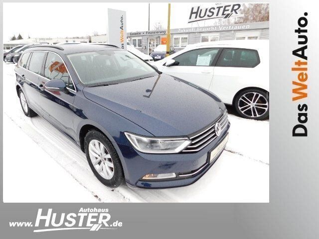 Blau metallic Gebraucht 2016 VW Passat Comfortline Kombi | 16.844 € (Fairer Preis) - Bild 1/4