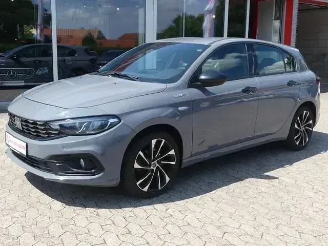 Gebraucht Fiat Tipo Sport 101 PS (74 kW) 2021 Grau Limousine
