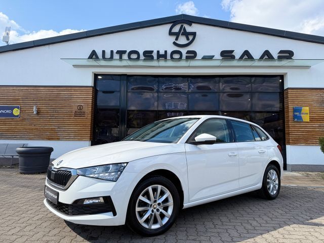 Weiß Gebraucht 2020 Skoda Scala Ambition Kleinwagen | 14.990 € - Bild 1/4