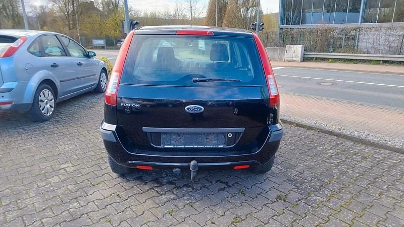 Gebraucht Ford Fusion 80 PS (58 kW) 2007 Schwarz Kleinwagen
