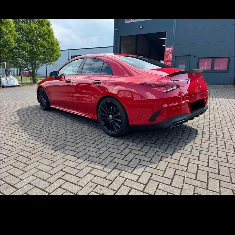 Rot Gebraucht 2019 Mercedes CLA220 AMG line Limousine | 29.999 € (Fairer Preis) - Bild 1/4
