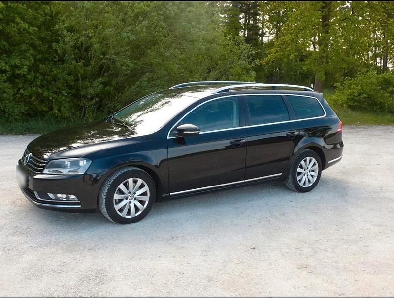 Gebraucht VW Passat 140 PS (102 kW) 2013 Schwarz Kombi