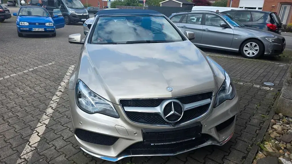 Gebraucht Mercedes E500 408 PS (300 kW) 2014 Gold Cabrio