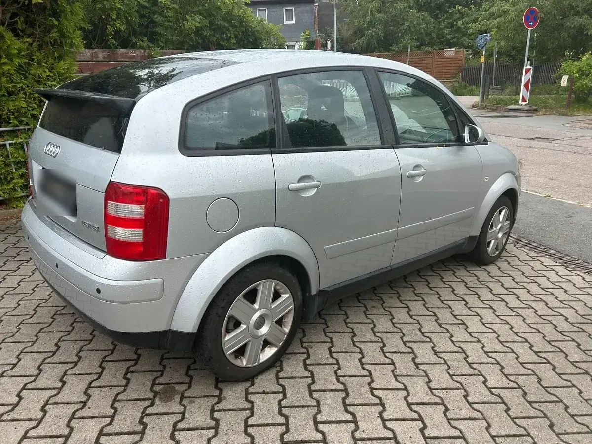 Gebraucht Audi A2 80 PS (58 kW) 2002 Silber Kleinwagen
