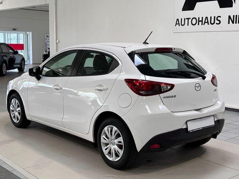 Gebraucht Mazda 2 75 PS (55 kW) 2018 Weiß Limousine