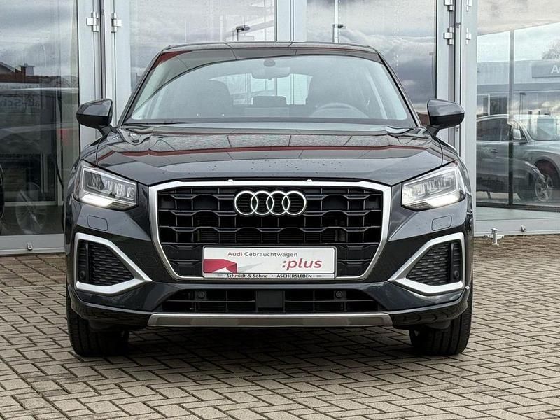 Gebraucht Audi Q2 Advanced Plus 150 PS (110 kW) 2022 Grau metallic SUV