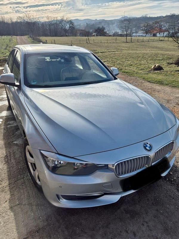 Silber Gebraucht 2012 BMW 316 Limousine | 6.500 € (Fairer Preis) - Bild 1/4