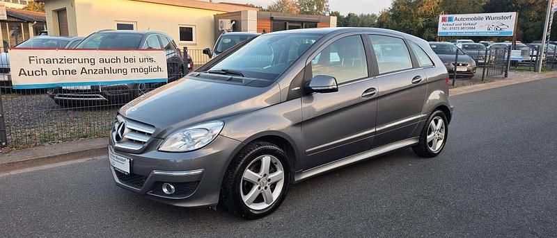 Mountaingrau met. Gebraucht 2010 Mercedes B160 Van / Kleinbus | 4.490 € (Fairer Preis) - Bild 1/4