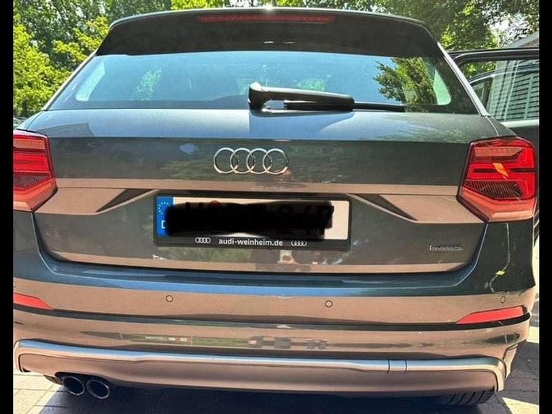 Gebraucht Audi Q2 Ambiente 190 PS (139 kW) 2018 Grau SUV